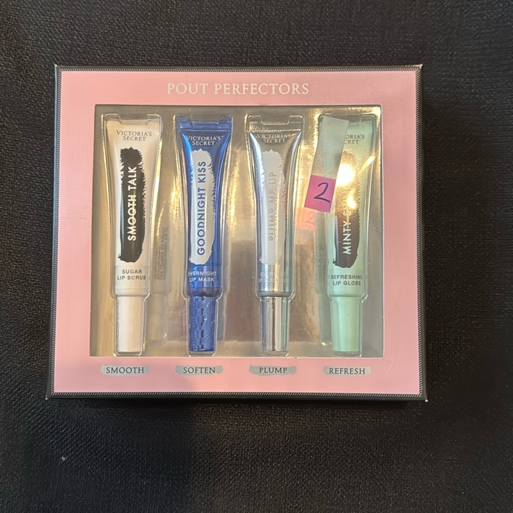 NEW Victoria's Secret 4 lip perfectors